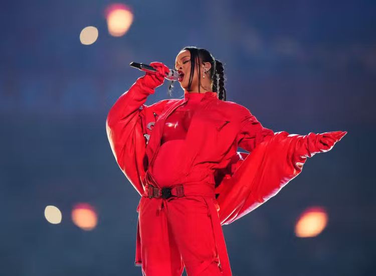 Rihanna Reveals Her Second Pregnancy At Super Bowl 2023 Halftime Show
